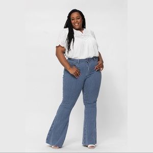 Last 1! 14W Judy Blue hi Waist Super Flare Pin Stripe Dark